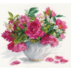 Набор для вышивки Алиса 2-25 "Цветущий сад: Розы и ромашки"